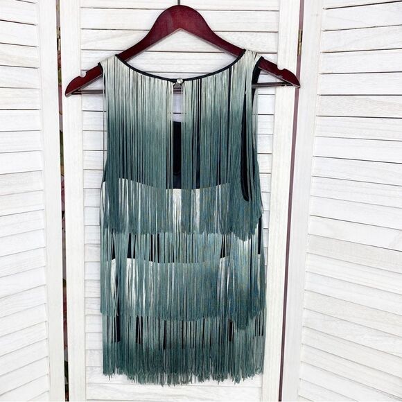 Bebe Mirrored Neck Fringe Sleeveless Top Blue White Ombre Small - Picture 7 of 11